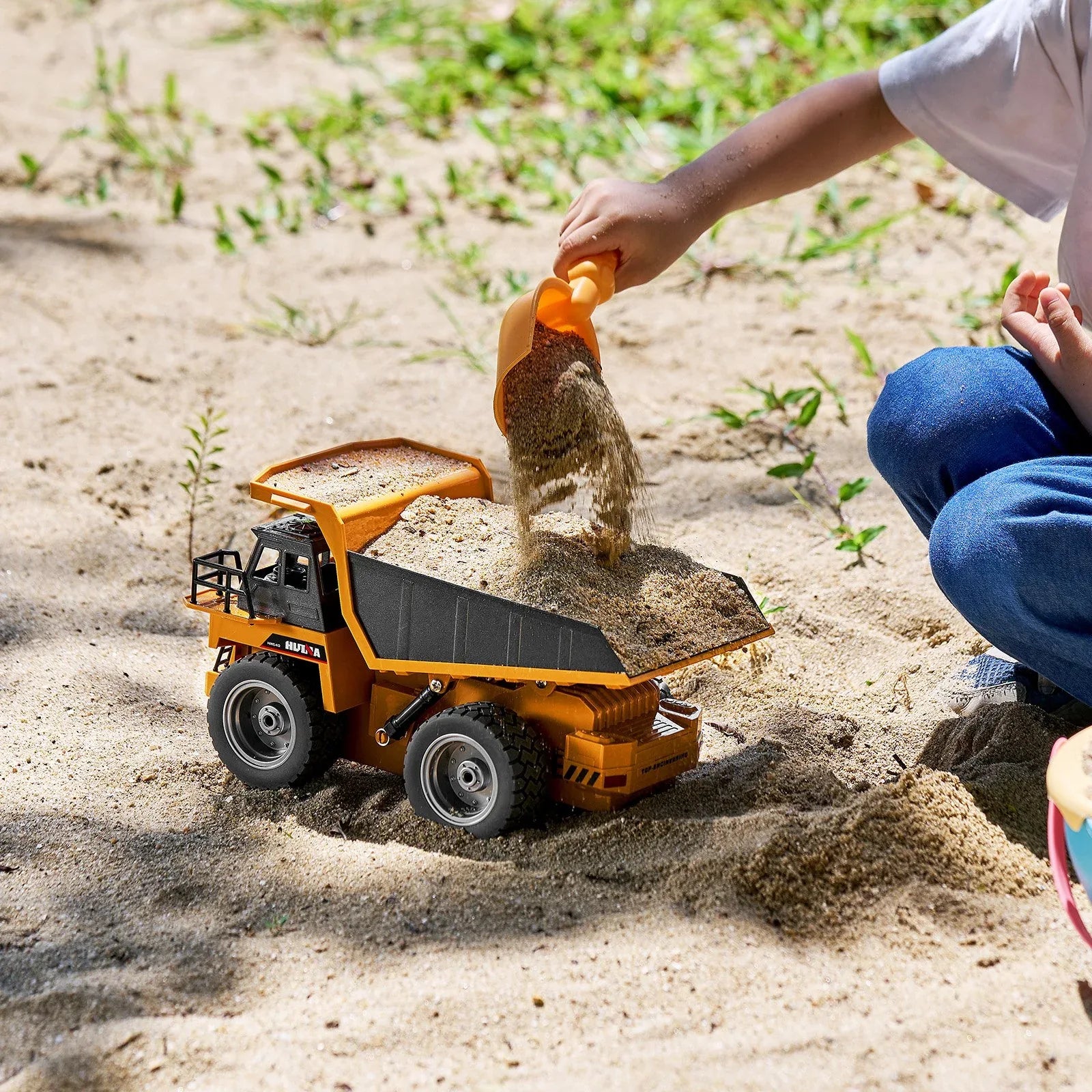 RC Remote Control Dump Truck Toy