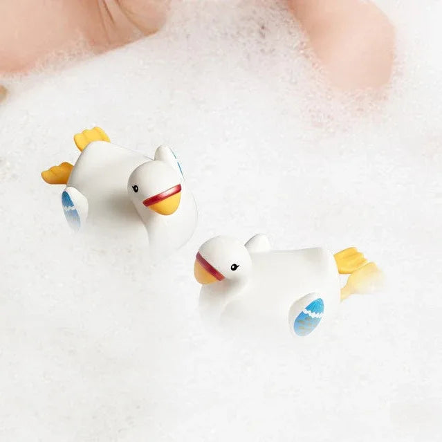 Cute Duck Swimming Wind-up Clockwork Toys