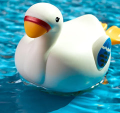Cute Duck Swimming Wind-up Clockwork Toys